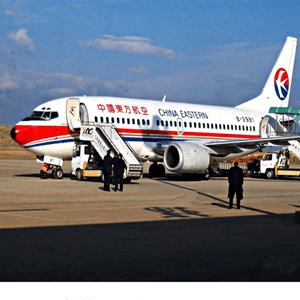 镶黄旗新宝拉格航空快运业稳步发展的原因是什么？